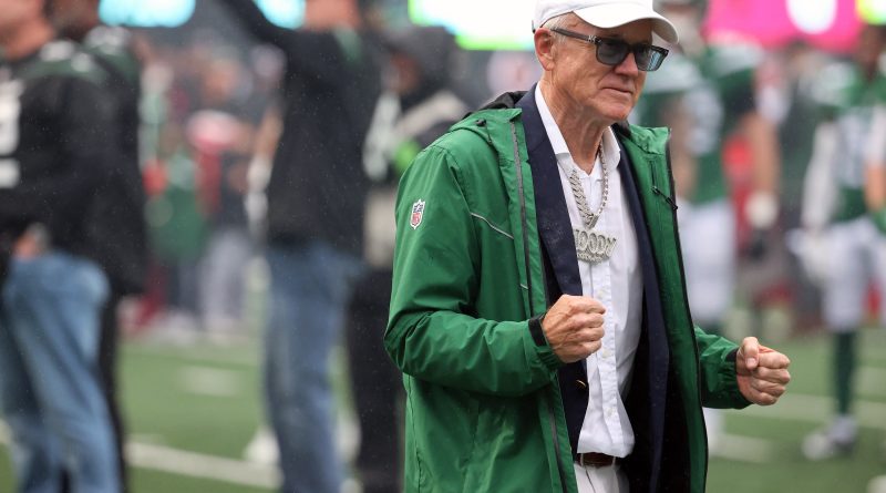 Jets Owner Claps Back at Report That He and Head Coach Robert Saleh Fought at League Meeting