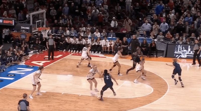 Fans Ripped Refs Over Brutal Call at End of Iowa’s Final Four Win Over UConn