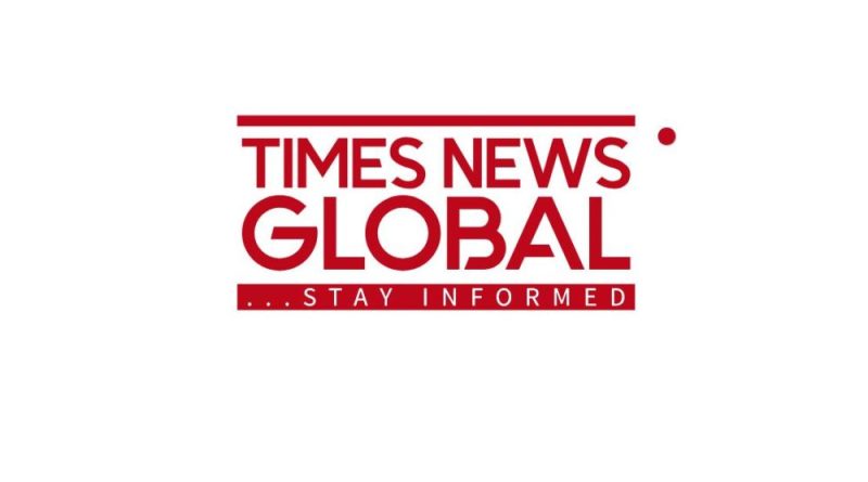 Barry Keoghan Films Girlfriend Sabrina Carpenter at Coachella Debut Performance