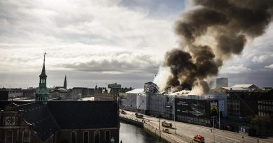 Copenhagen and Paris mayors exchange lessons learned after huge fires destroy landmarks