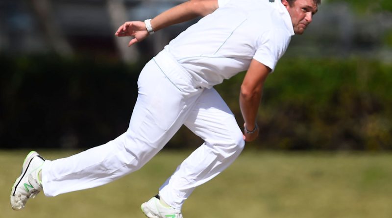 Hostile Viljoen wrecks Sussex run chase