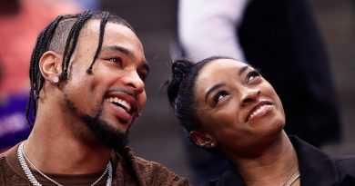 Simone Biles’ NFL husband Jonathan Owens says his wife is ‘the s—‘