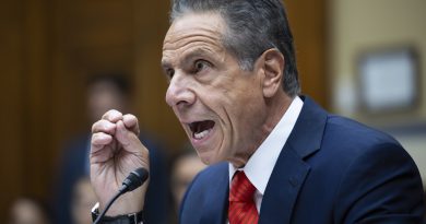 Mulling political comeback, Cuomo faces Covid scrutiny