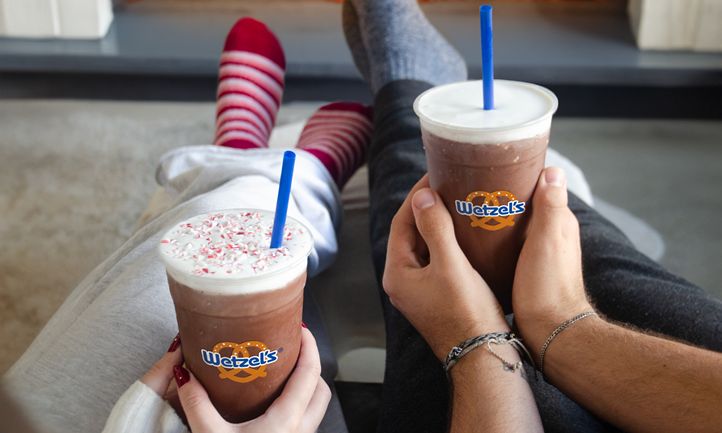 Wetzel’s Pretzels Delivers Joy of the Season with Two New Frozen Hot Chocolate Beverages