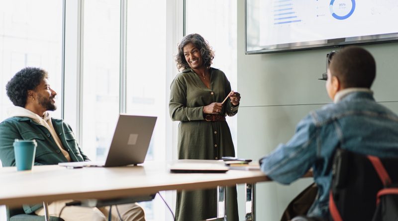 How to Evolve From Manager to Mentor and Create a Lasting Impact in Your Organization