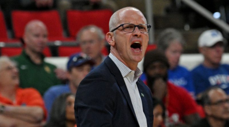 Dan Hurley had profane message about refs after UConn loss