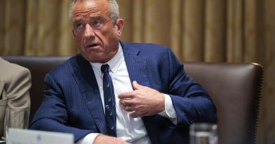 Lopez: I got COVID for the first time and can’t smell. But RFK Jr.’s vaccine policies still stink