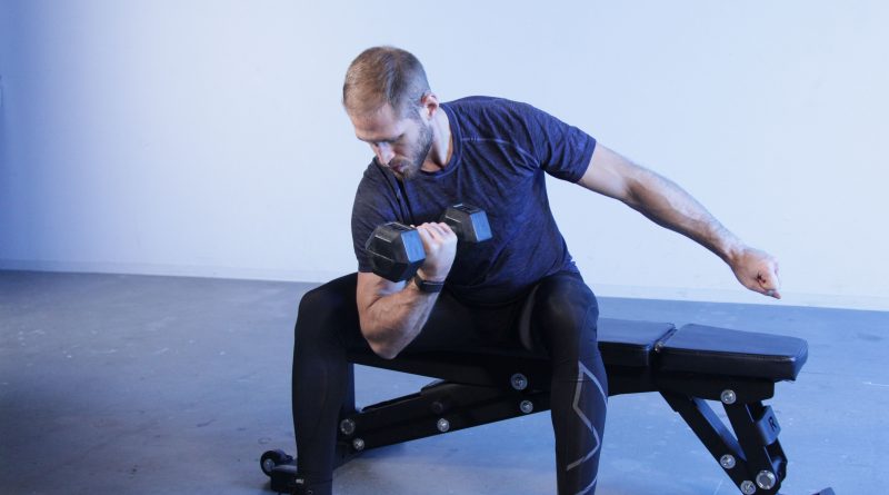 How to Do Concentration Curls the Right Way