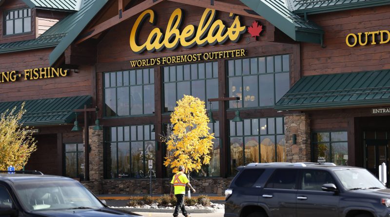Bass Pro Shops cuts second round of Winnipeg workers in 5 months