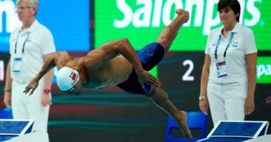 Carter into 50m butterfly final in final leg of Swimming World Cup