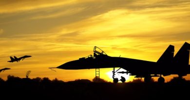 Oil Prices Edge Higher as Energy Strikes Darken Russia-Ukraine Peace Hopes