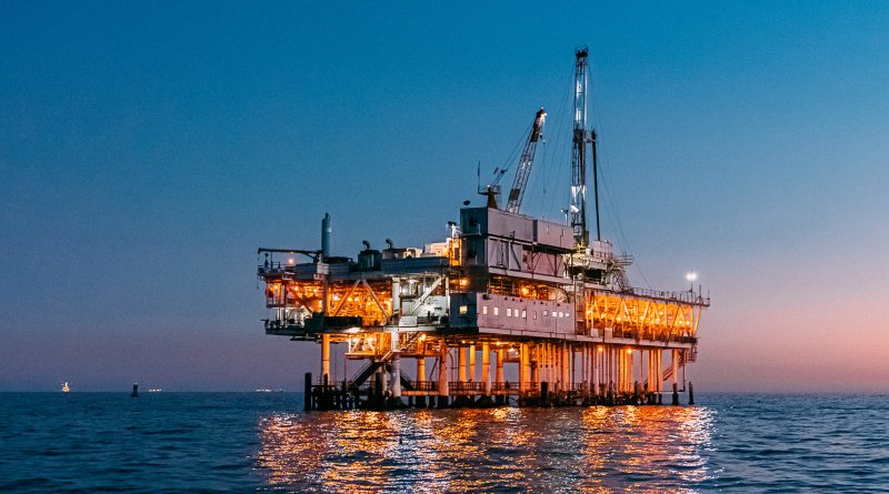 5 Realities Of Oil Rig Jobs No One Talks About