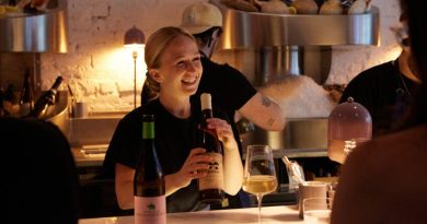 American Heart Association revives theory that light drinking may be good for you