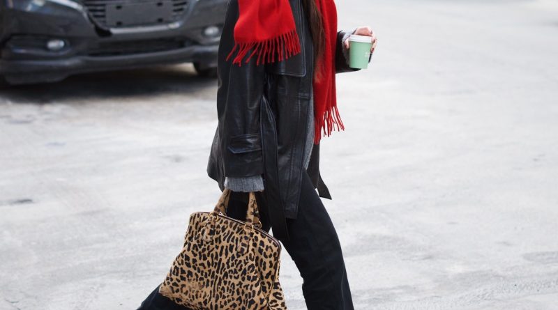 Dakota Johnson Found a Loafer Replacement to Pair With Slim Jeans in Spring 2026