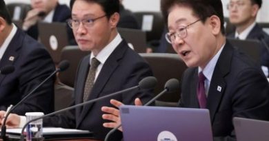South Korea pushes looser rules for high-tech sectors
