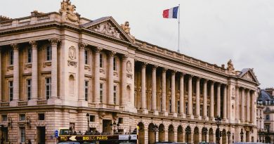 France’s finance minister calls for more euro stablecoins in sign of government policy shift