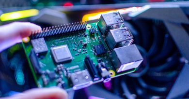 5 Tiny Raspberry Pi Projects That Can Fit In The Palm Of Your Hand