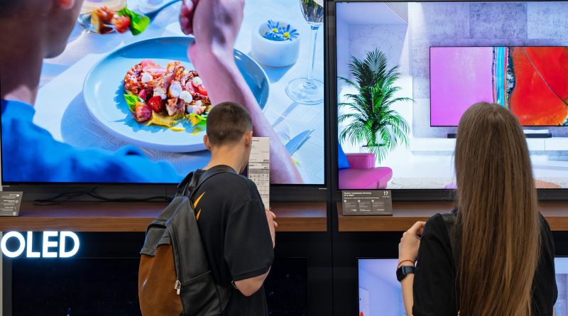 4 Reasons Upgrading To An OLED TV Might Not Be Worth It