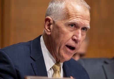 Sen. Thom Tillis will vote to confirm Trump nominee for Fed chair
