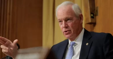 GOP Senator Questions Biden Officials’ Handling Of COVID Vaccine Safety Tracking
