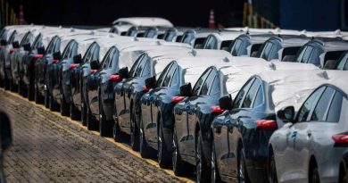 Trump says he will raise tariff on EU vehicles to 25%