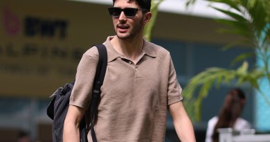 Esteban Ocon hits out at “bulls**t” claims of Ayao Komatsu dispute and early Haas F1 exit