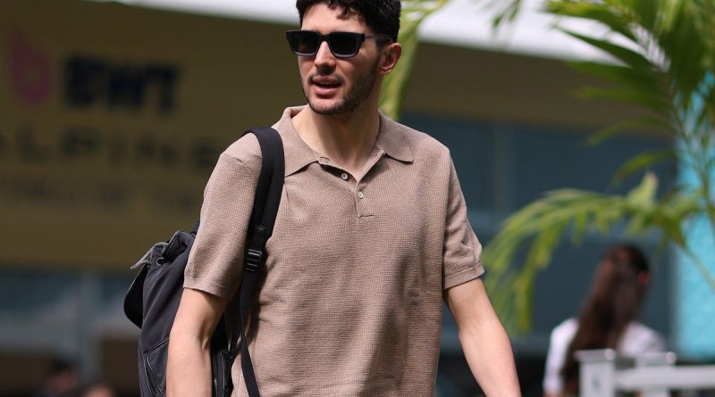 Esteban Ocon hits out at “bulls**t” claims of Ayao Komatsu dispute and early Haas F1 exit