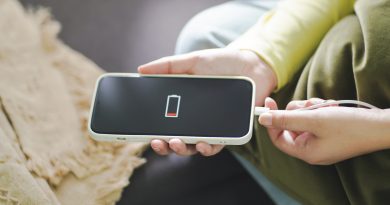 Here’s What Happens If You Leave Your Android Phone Dead For Too Long