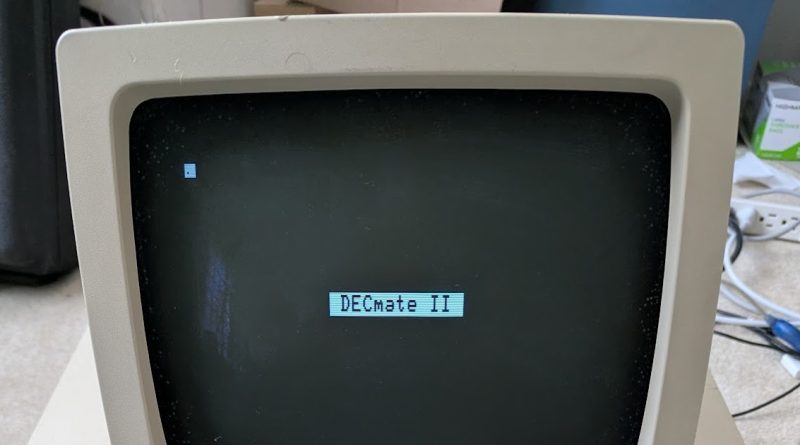 Ahoy, DECmate II the little PDP-8 that could