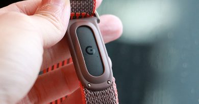 Google shares Fitbit Air blueprints so you can 3D print your own accessories